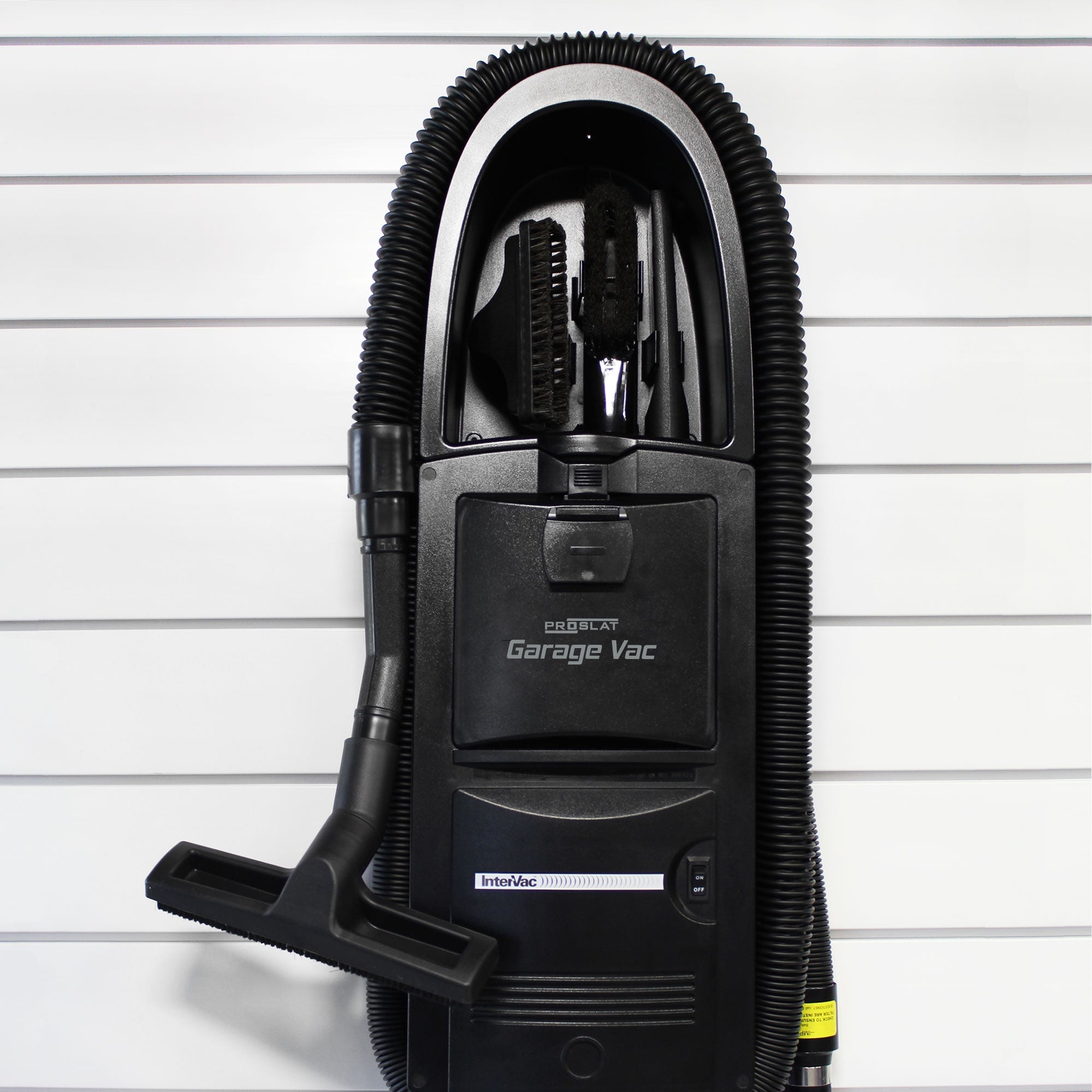 Ensemble d'aspirateur et de produits d'entretien pour l'intérieur de la voiture