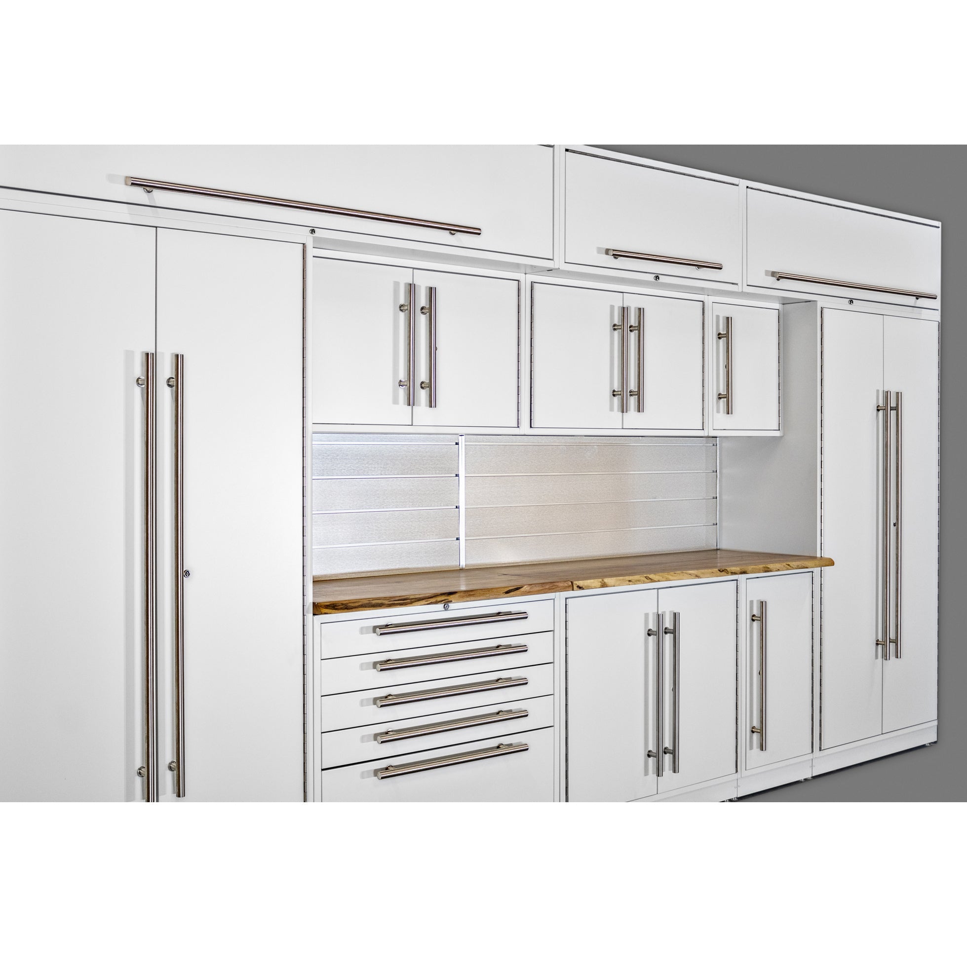 Armoires LUX — Ensemble de 16 pieds — Grand coffre + Modules supérieurs