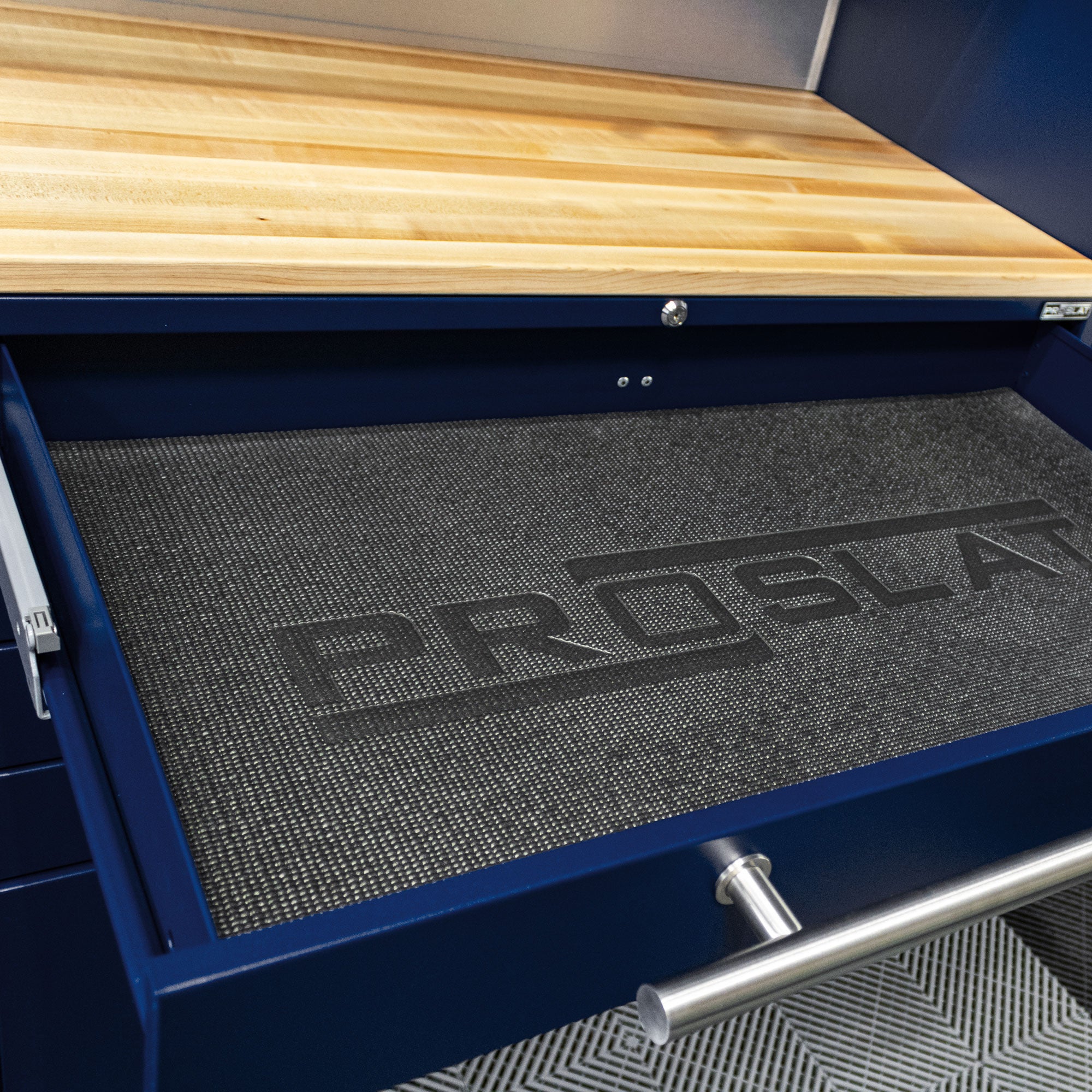 Armoires LUX — Ensemble de 16 pieds — Grand coffre + Modules supérieurs