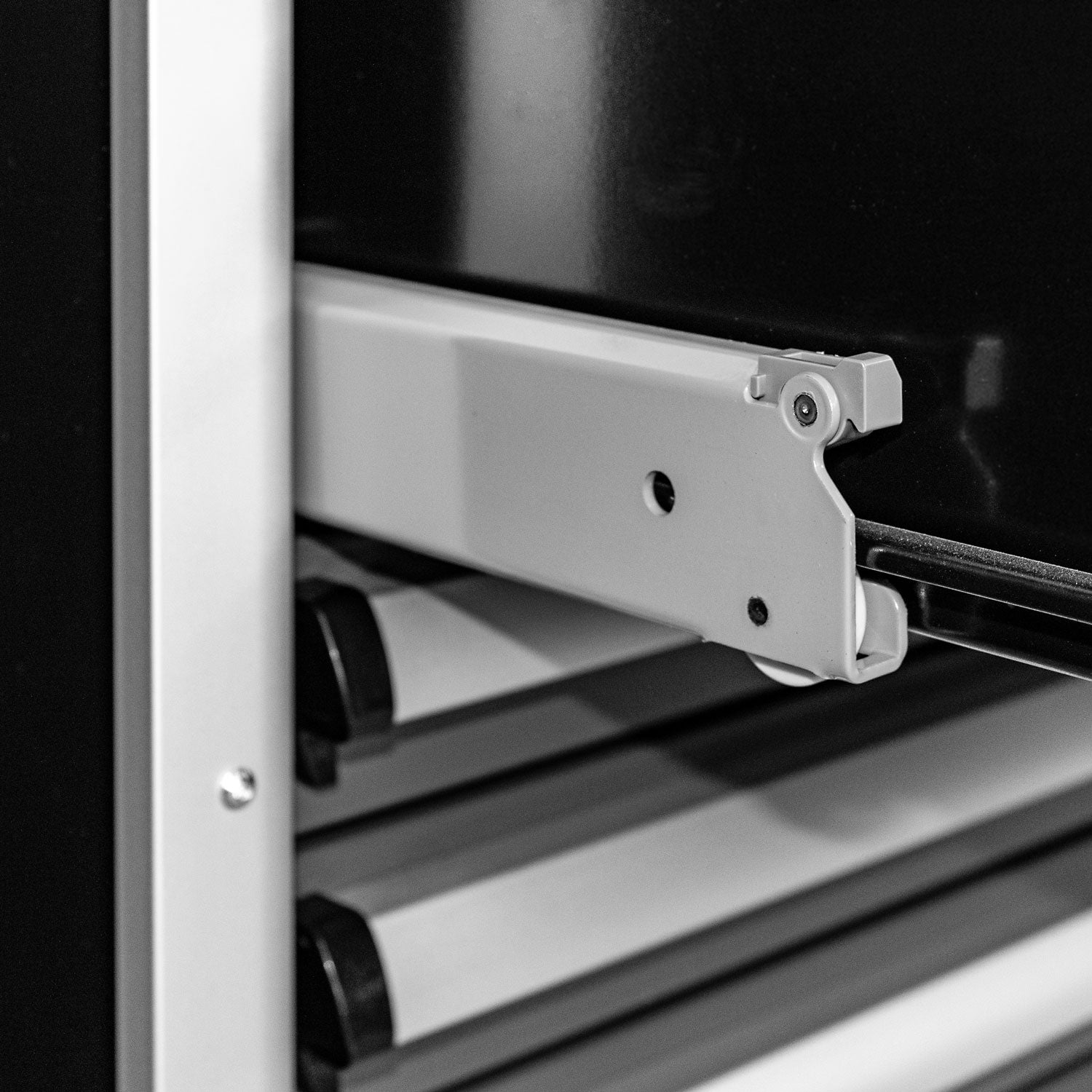 88 Series - 13 Drawers with Tall Locker - Black Handles - Traditional Casters